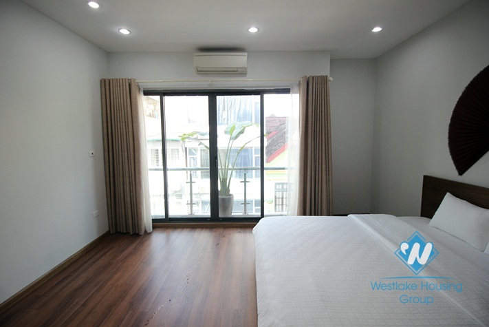 Apartment with 2 bedrooms for rent in Hai Ba Trung district, Ha Noi